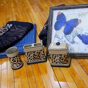 Animal Print Bathroom Set